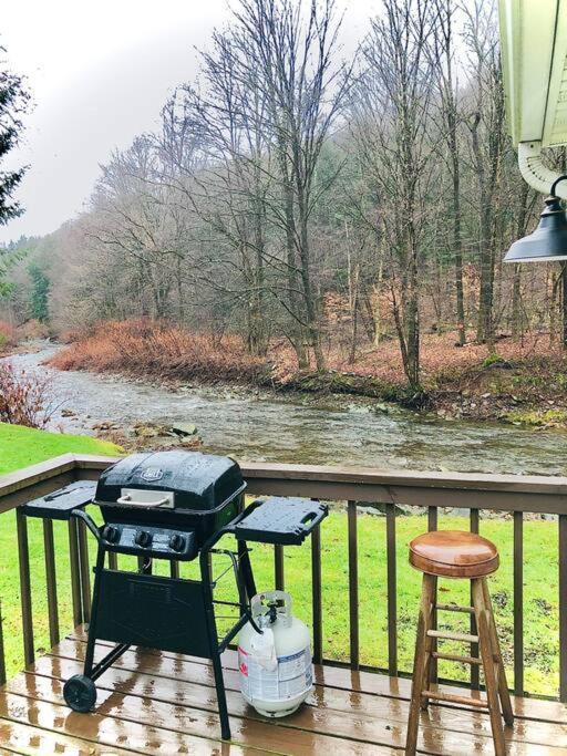 Charming 120-Year-Old Farmhouse By The Creek. Starlight Bagian luar foto